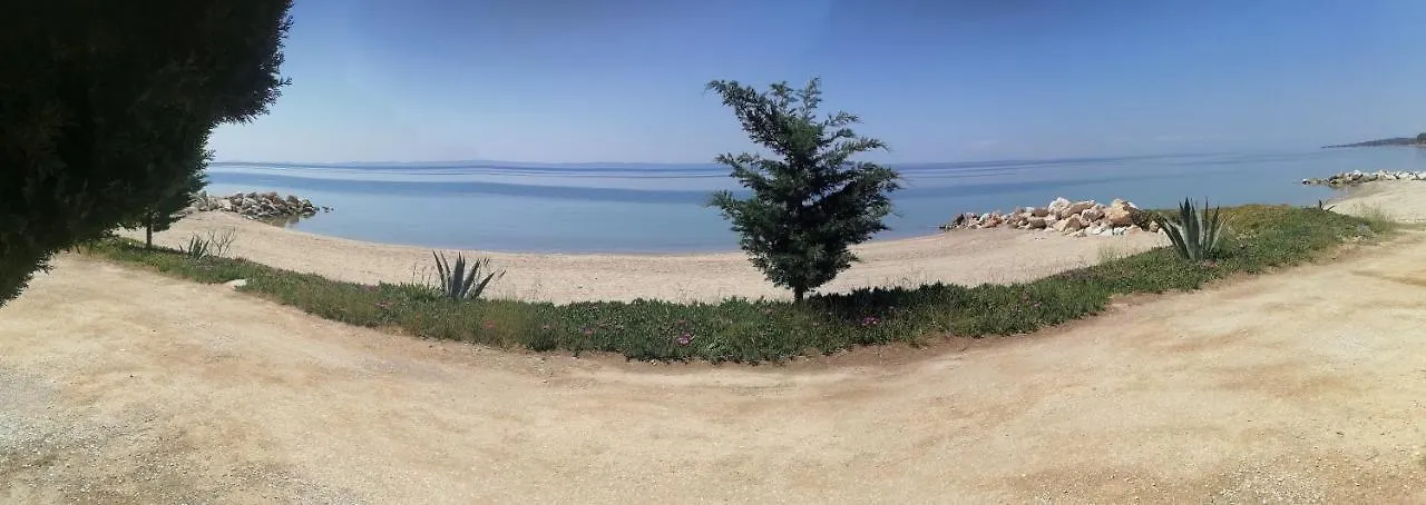 Porto Almira Beachfront House Nikiti